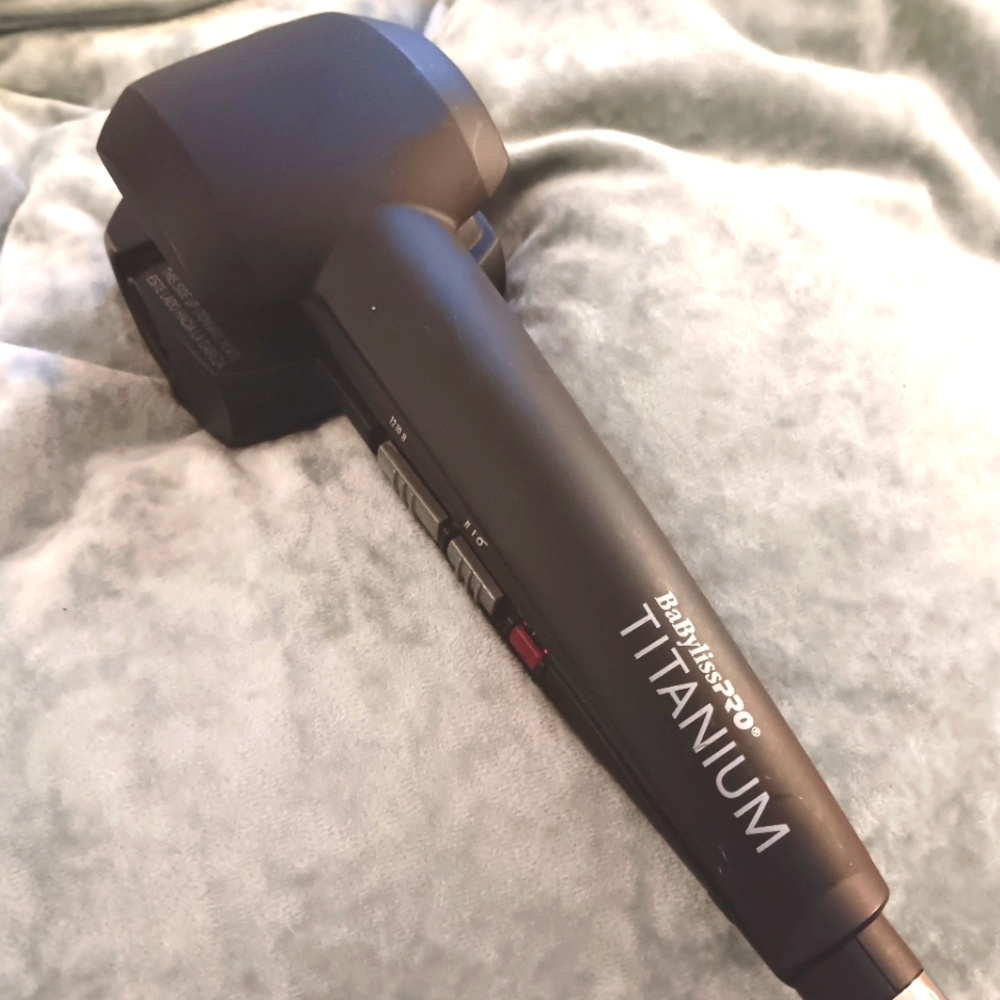 BaBylissPRO titanium curler